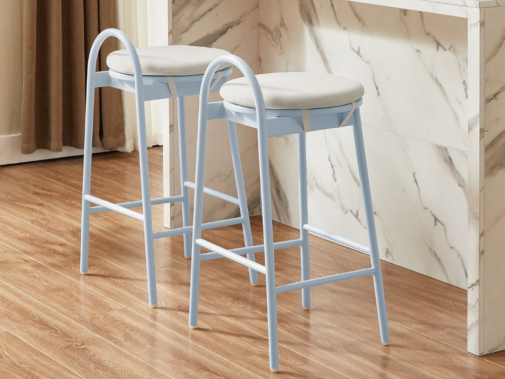 Alice Barstool