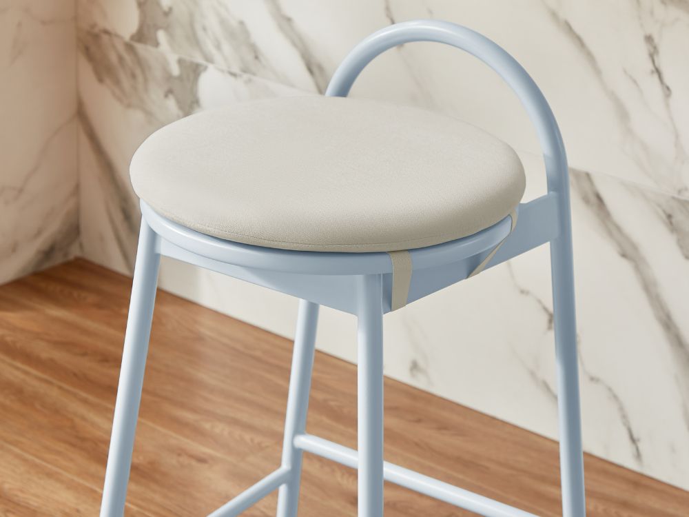 Alice Barstool